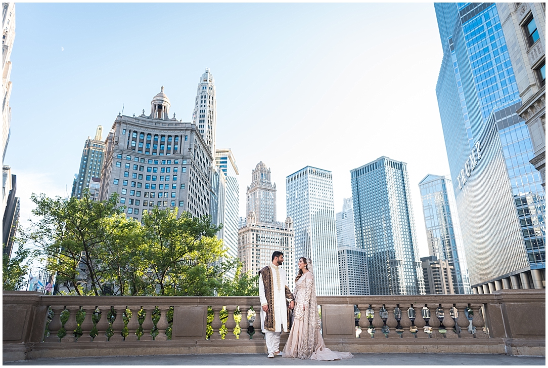 top-chicago-wedding-photographer-maha-studios-radisson-blu-aqua-hotel-wedding-photography-michigan-avenue-bridge-wedding-photos_0002.jpg