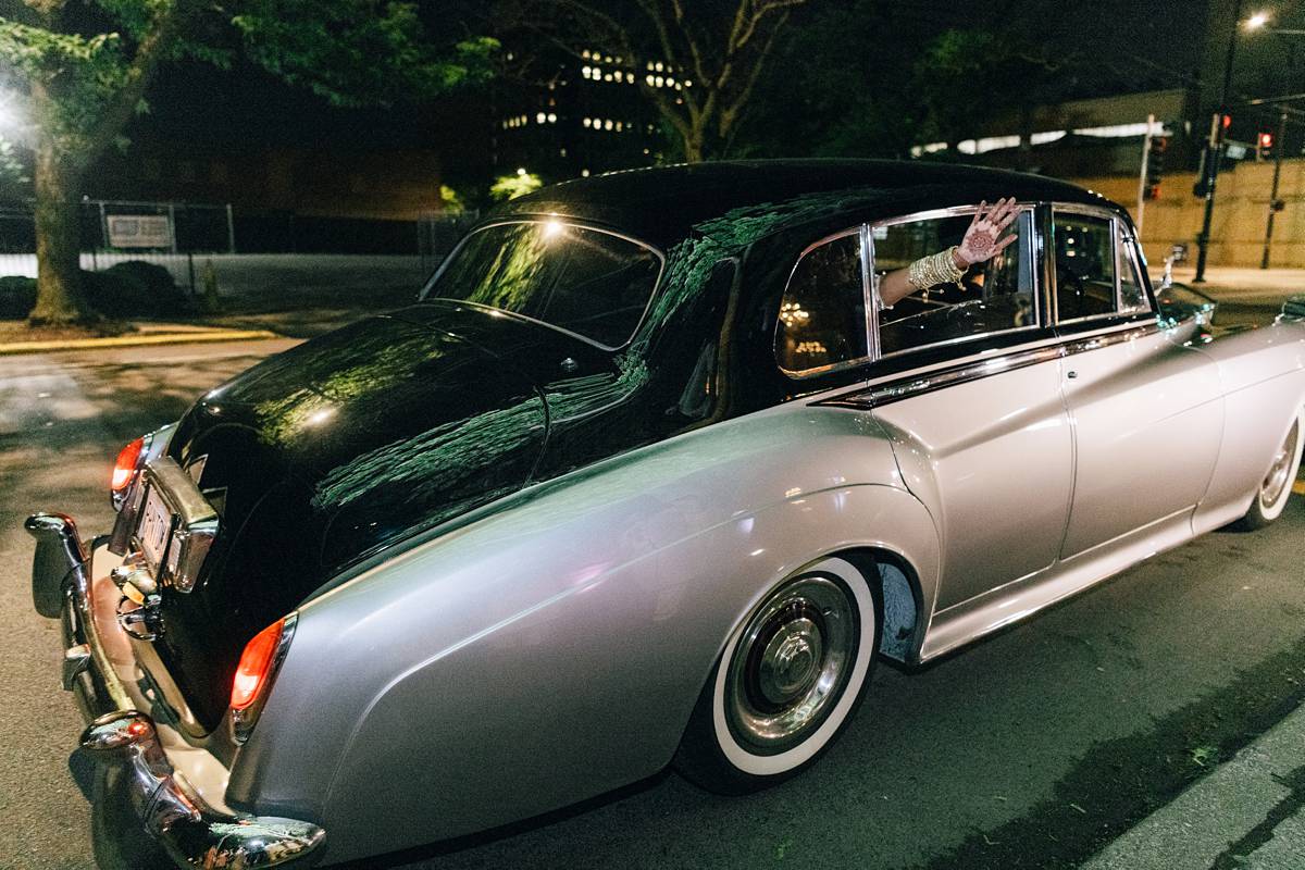 Chicago Wedding Exit in a Vintage Rolls Royce
